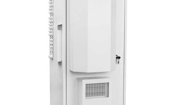 33U Шкаф с закрытым кондиционером 2,5 кВт и мониторингом